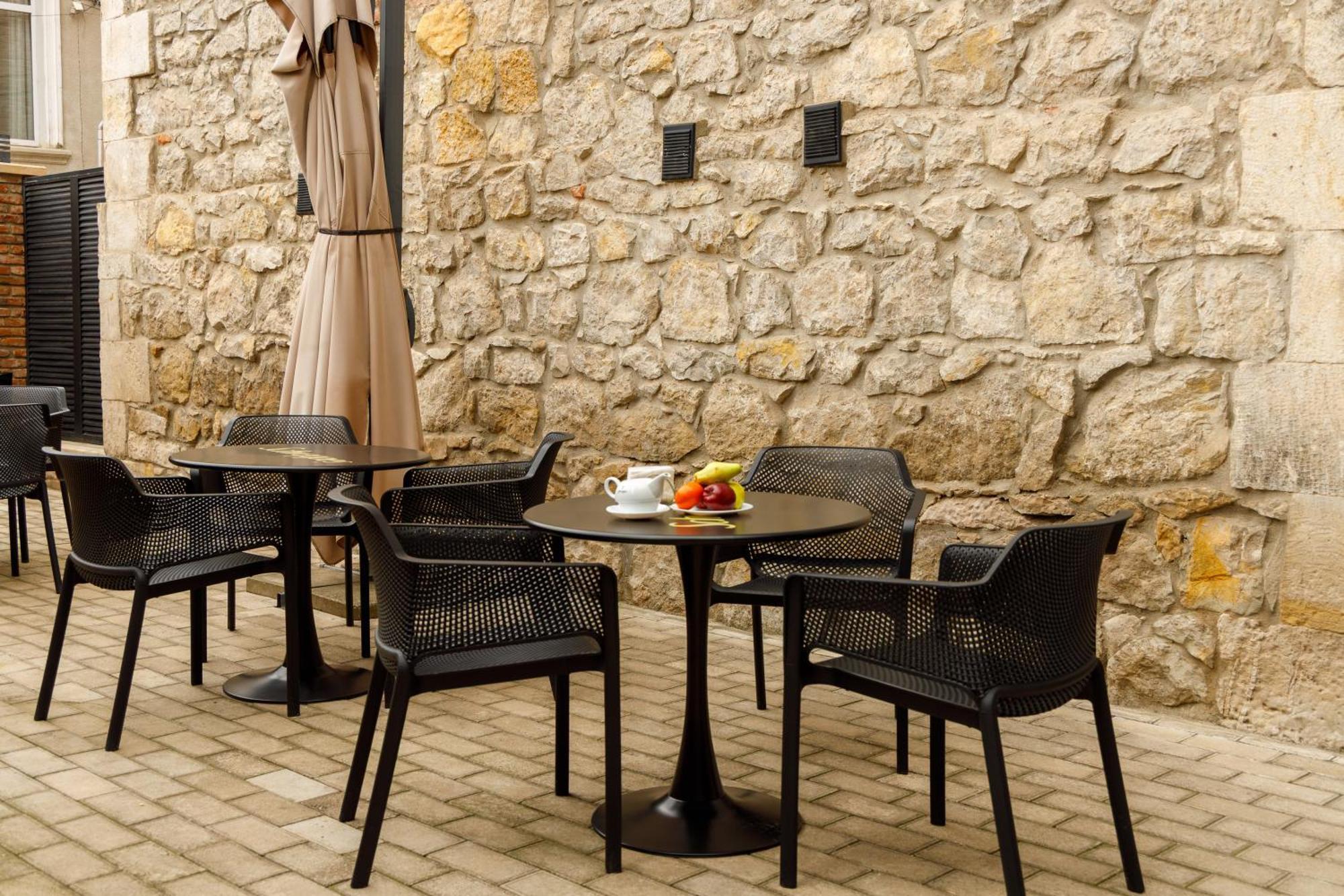 Solomon Hotel Kutaisi Exterior photo