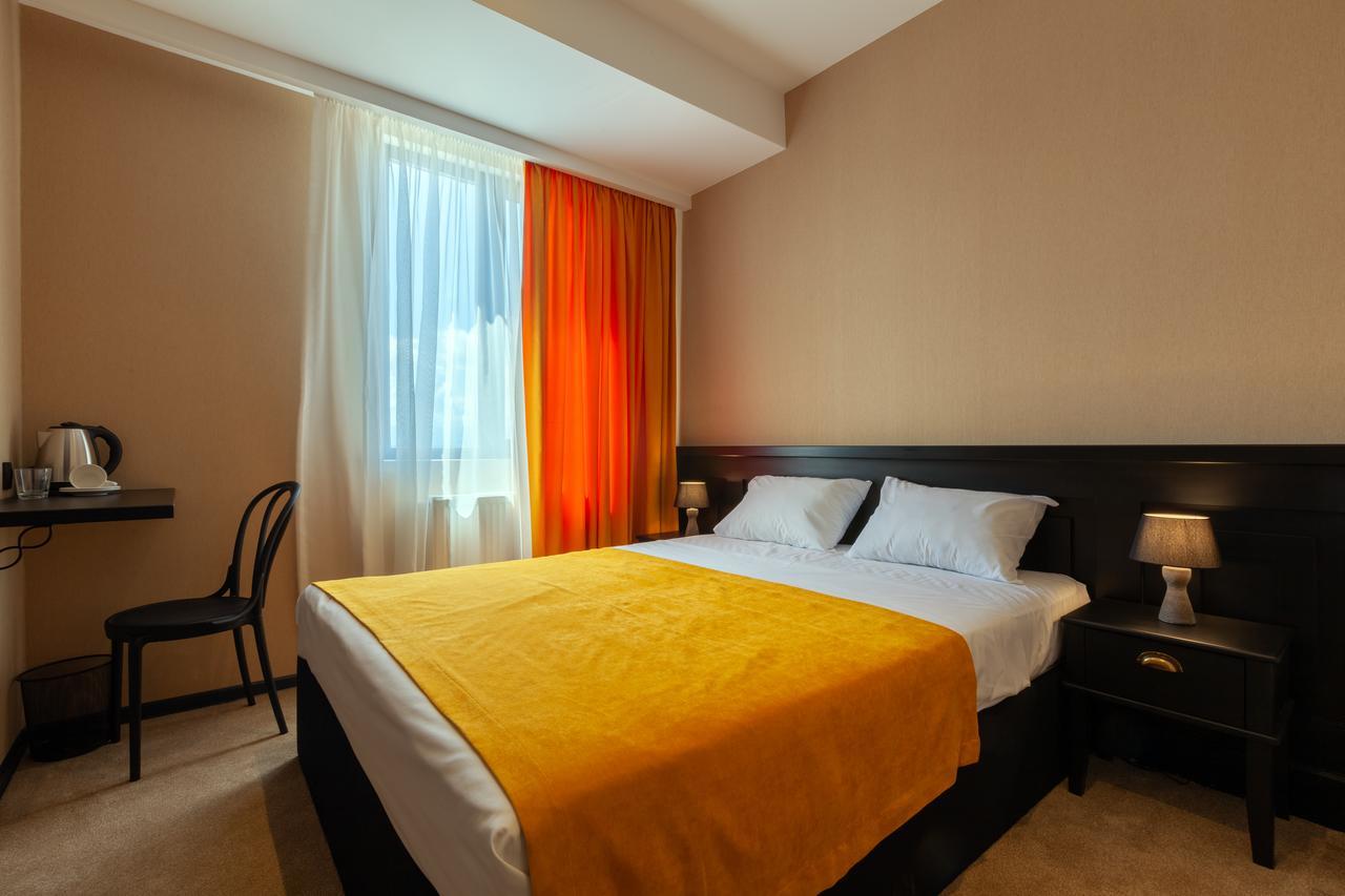 Solomon Hotel Kutaisi Exterior photo